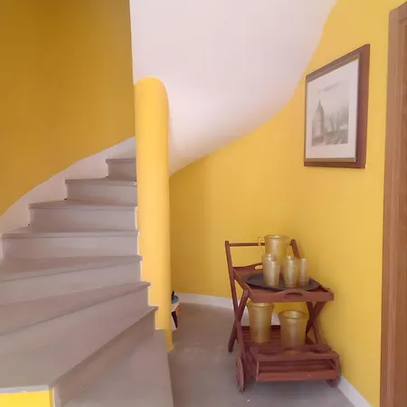 Tra Barocco E Mare 4 Pax San Cataldo (Apulia)